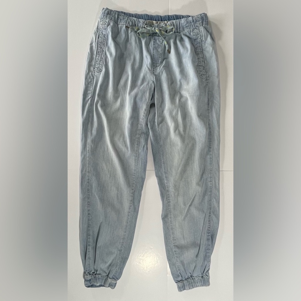 ANTHROPOLOGIE Hei Hei Light Wash Denim Jogger Jeans Cropped Elastic Waist 27